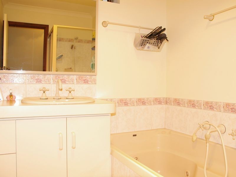 9 Macqueen Crescent, South Bunbury WA 6230