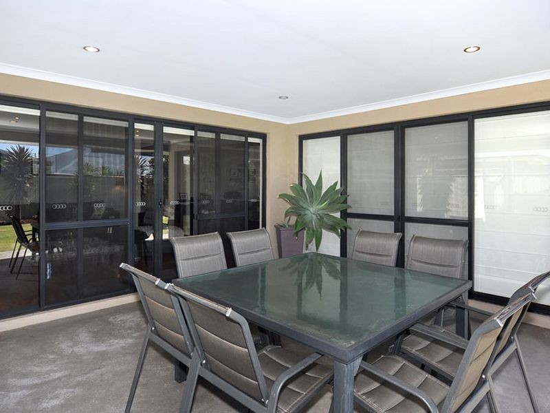 18 Emerald Street, Australind WA 6233