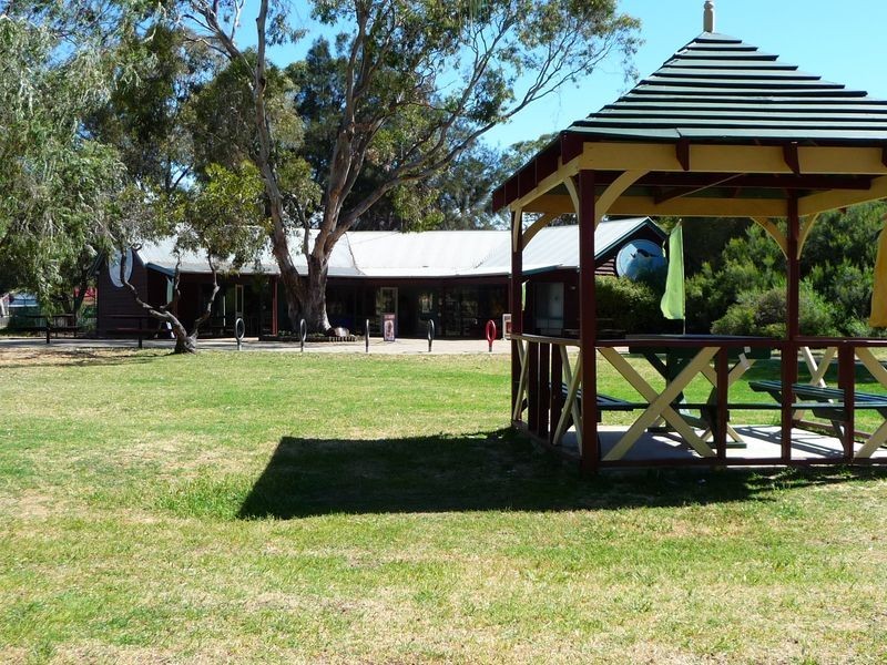 16 Isernia Place, South Bunbury WA 6230