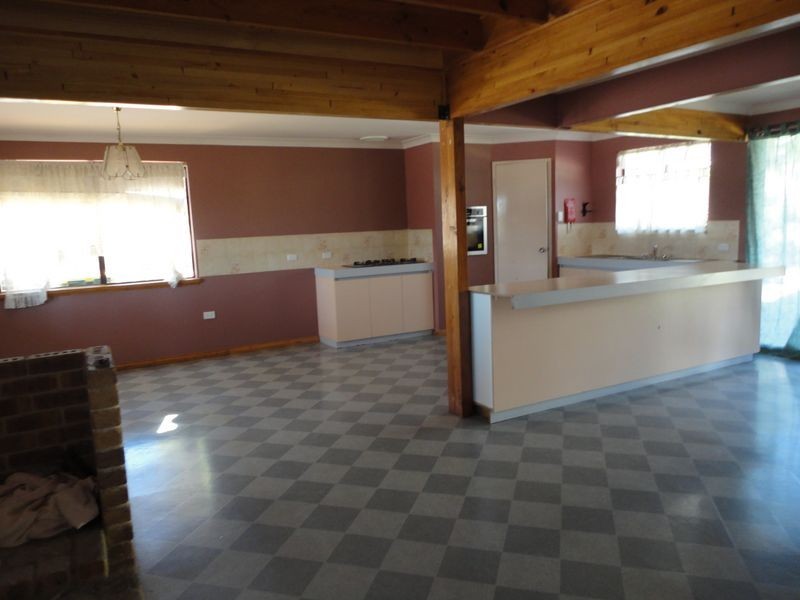 58 Pearce Road, Australind WA 6233