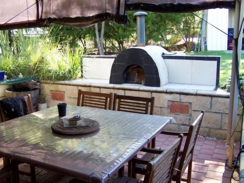 8 Samrose Road, Dalyellup WA 6230