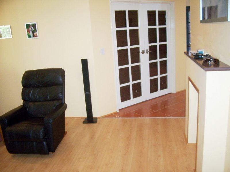 8 Samrose Road, Dalyellup WA 6230