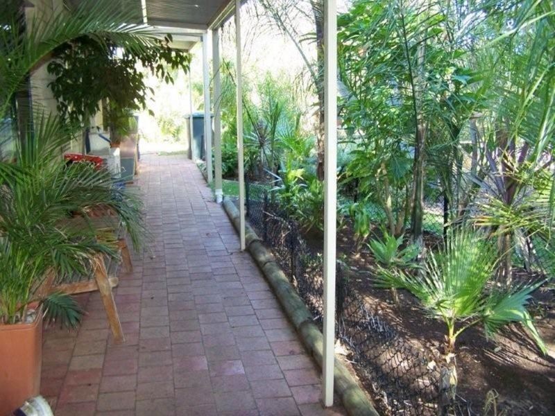 8 Samrose Road, Dalyellup WA 6230