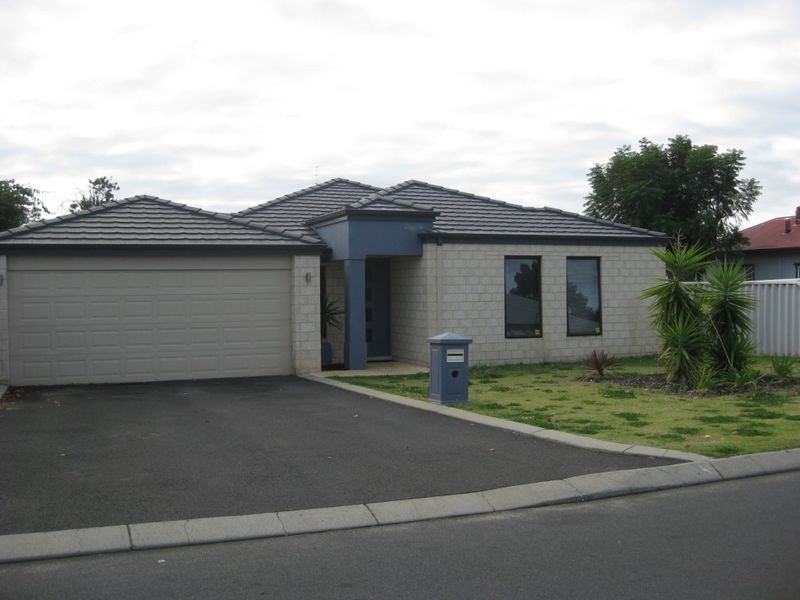 10 Wilson St, Carey Park WA 6230