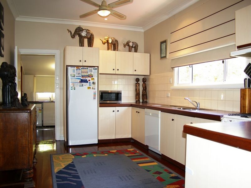 4 Gibbs Street, Bunbury WA 6230