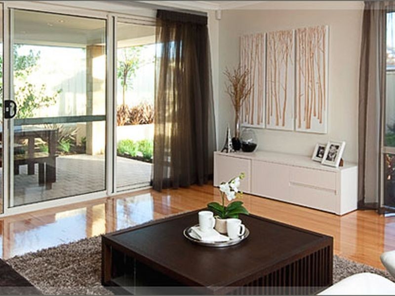 25 Jasper Way, Lakelands WA 6180