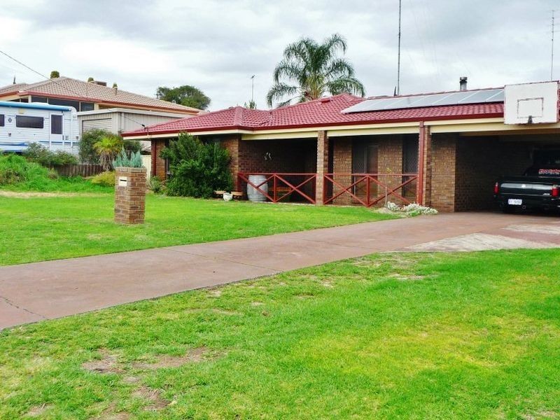 1 Absolon Crescent, Australind WA 6233