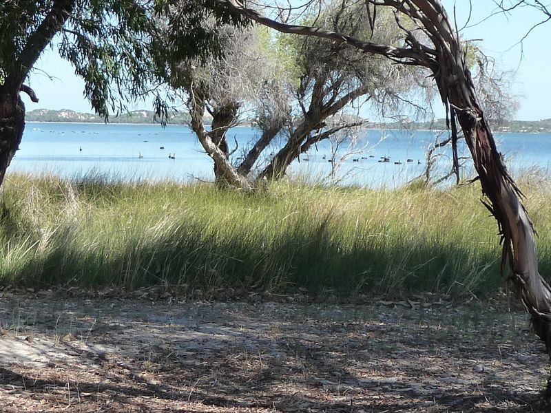 8 Old Coast Road, Australind WA 6233