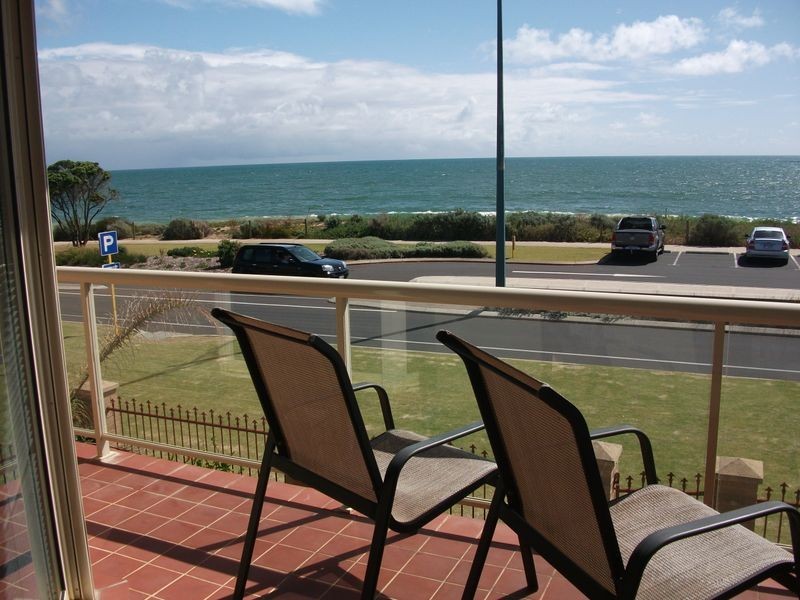 7/127 Ocean Drive, Bunbury WA 6230