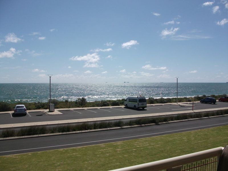 7/127 Ocean Drive, Bunbury WA 6230