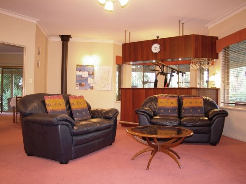 7 Watermass Place, Australind WA 6233