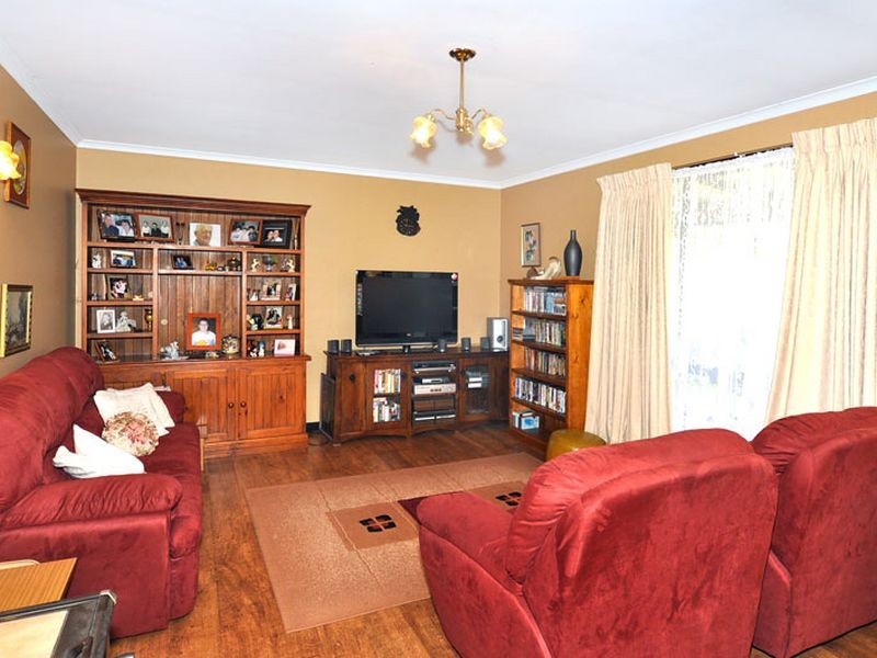 18 Buckle Street, Allanson WA 6225