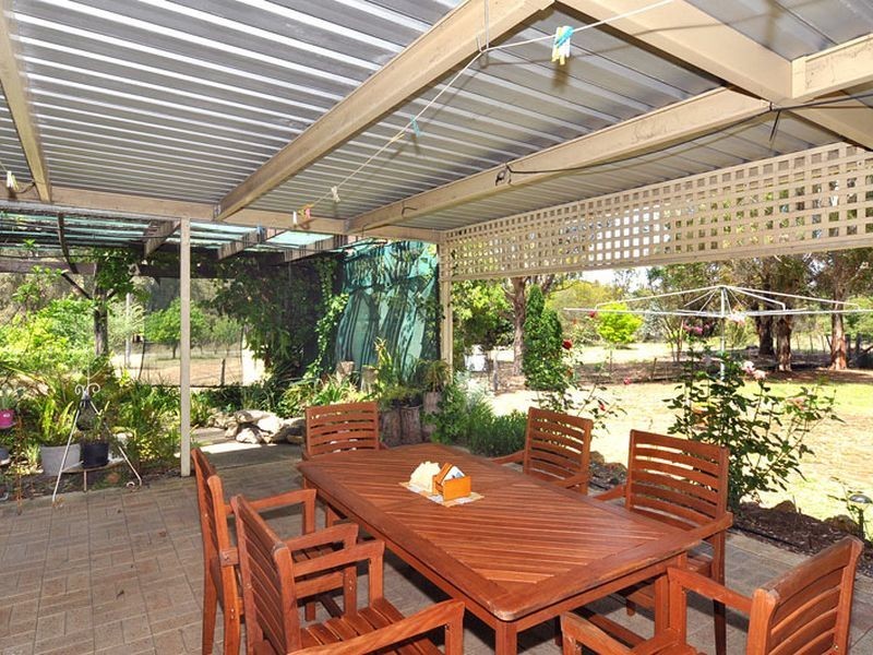 18 Buckle Street, Allanson WA 6225
