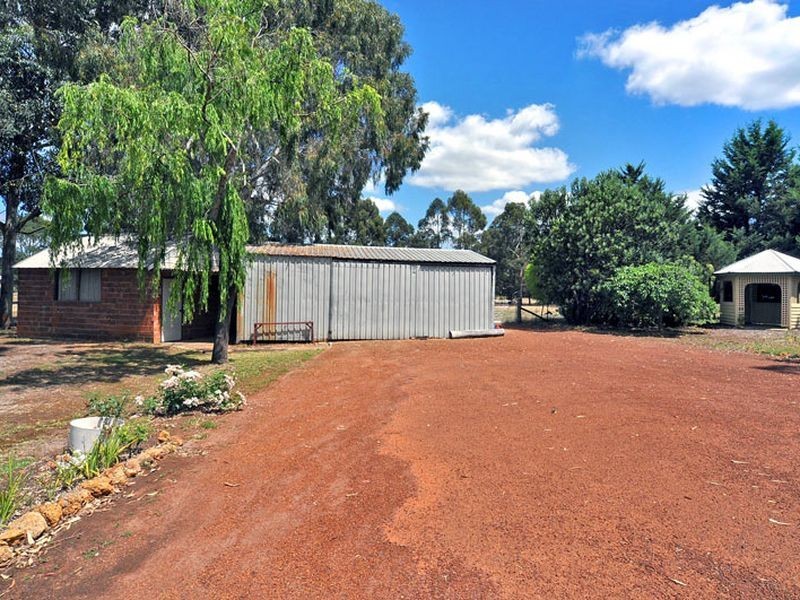 18 Buckle Street, Allanson WA 6225