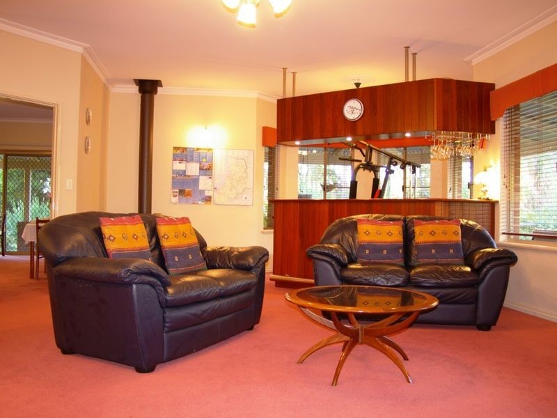7 Watermass Place, Australind WA 6233