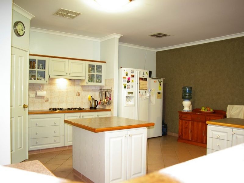 7 Watermass Place, Australind WA 6233