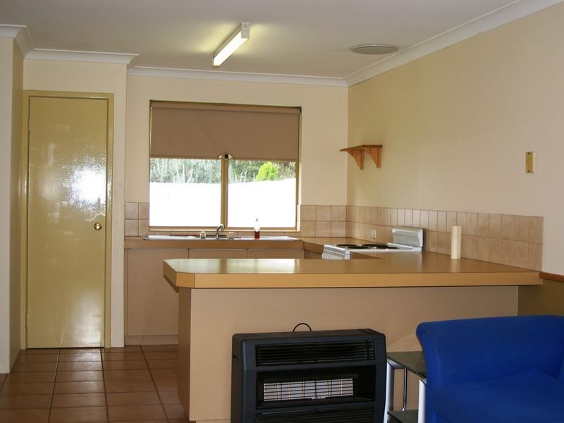 2/104 Paris Road, Australind WA 6233