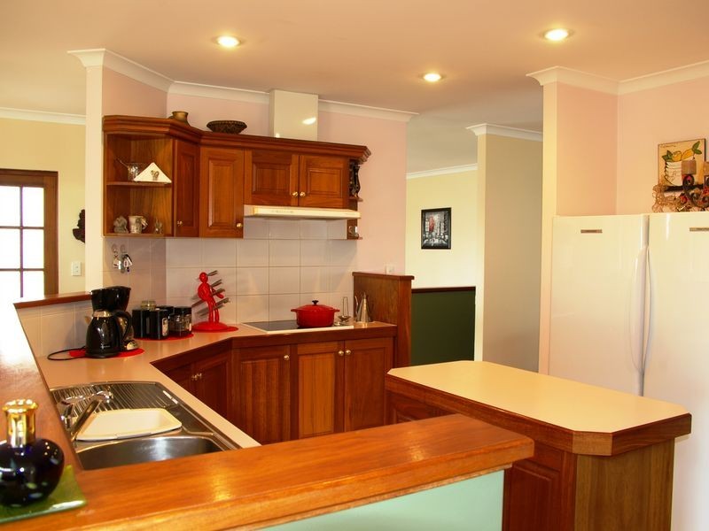 11 Oak Court, Eaton WA 6232