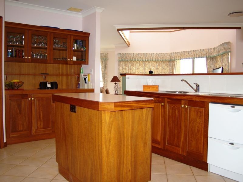 11 Oak Court, Eaton WA 6232