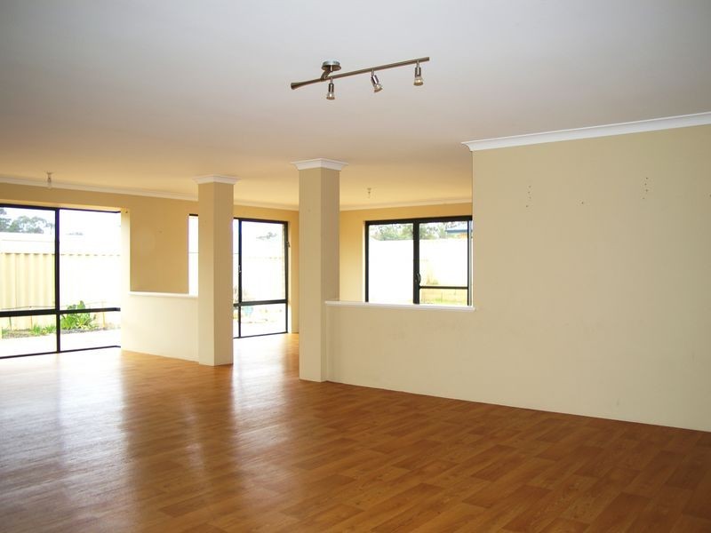 217 Dalyellup Boulevard, Dalyellup WA 6230