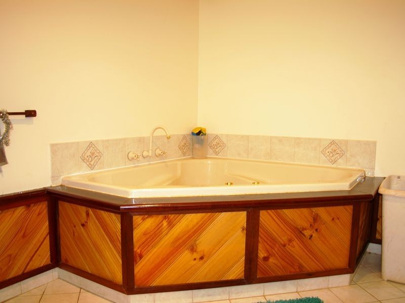 92 Grimwade Road, Greenbushes WA 6254