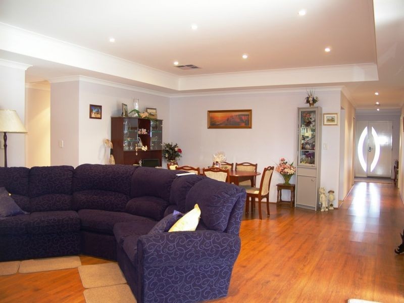 8 Kalang Way, Eaton WA 6232