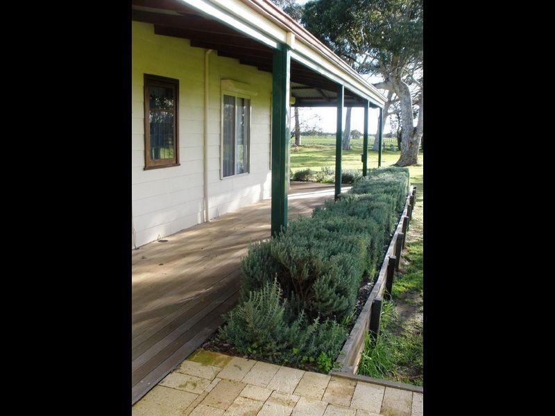 207 Hocart Road, Wokalup WA 6221