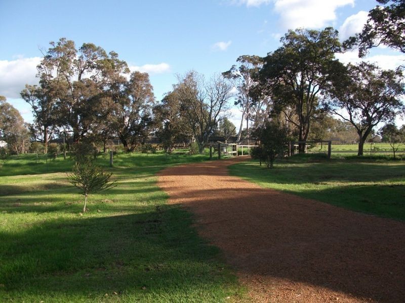 207 Hocart Road, Wokalup WA 6221