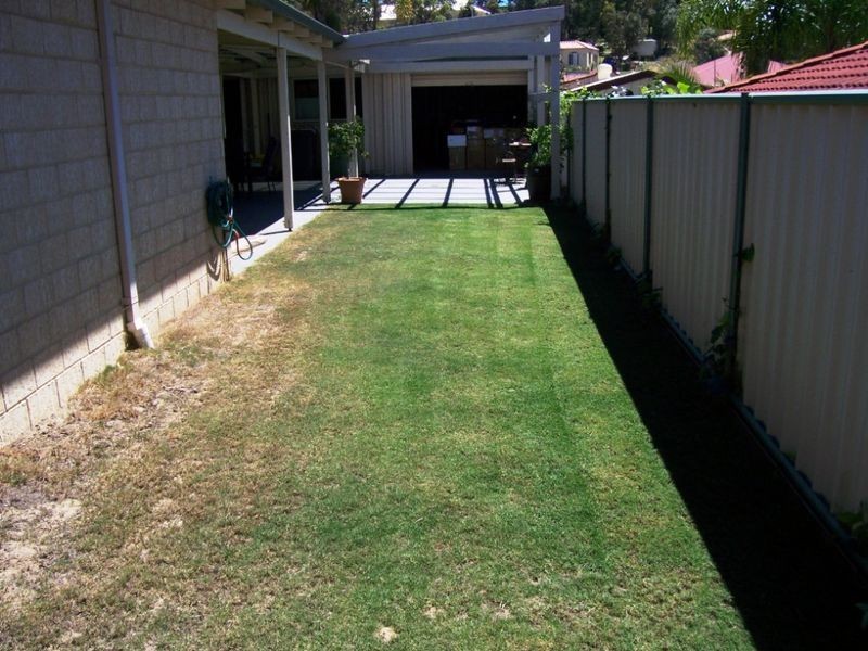 12 Christchurch Place, College Grove WA 6230
