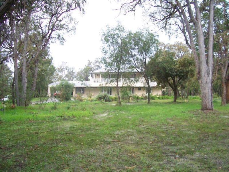 31 Australind Road, Leschenault WA 6233