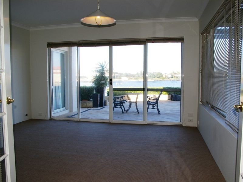 32 Pickworth Retreat, Pelican Point WA 6230