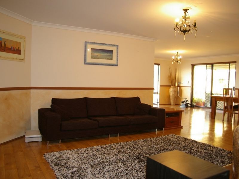 204 Norton Promenade, Dalyellup WA 6230
