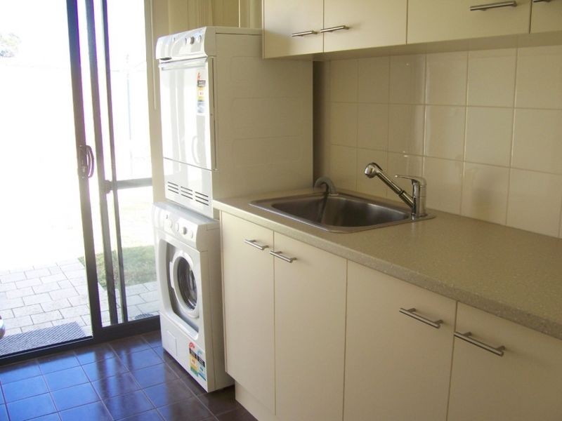 16 Romney Way, Eaton WA 6232