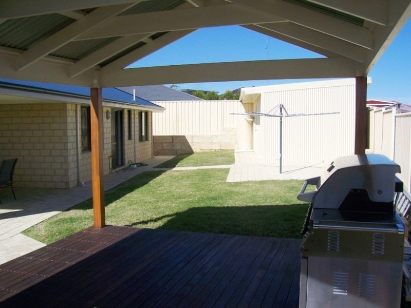 16 Romney Way, Eaton WA 6232