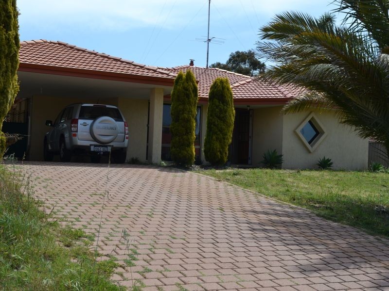 26 Nalbarra Drive, Usher WA 6230