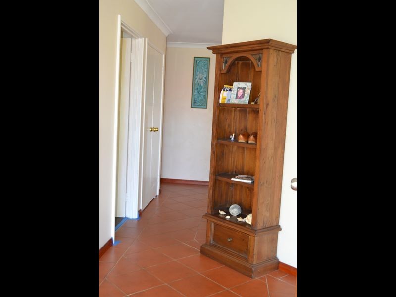 26 Nalbarra Drive, Usher WA 6230