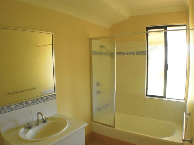 31 McMillan Drive, Dalyellup WA 6230