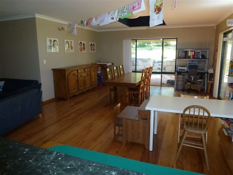 30 Samrose Road, Dalyellup WA 6230