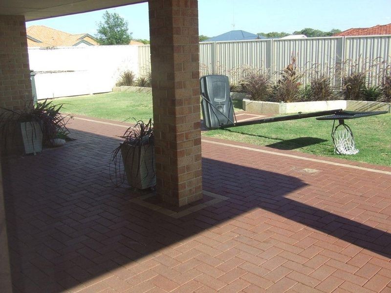 11 Pimelia Road, Glen Iris WA 6230