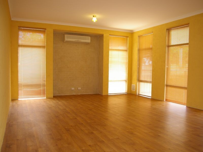 3 Swan Avenue, Eaton WA 6232