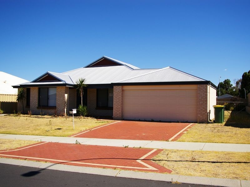 47 Walton Approach, Dalyellup WA 6230