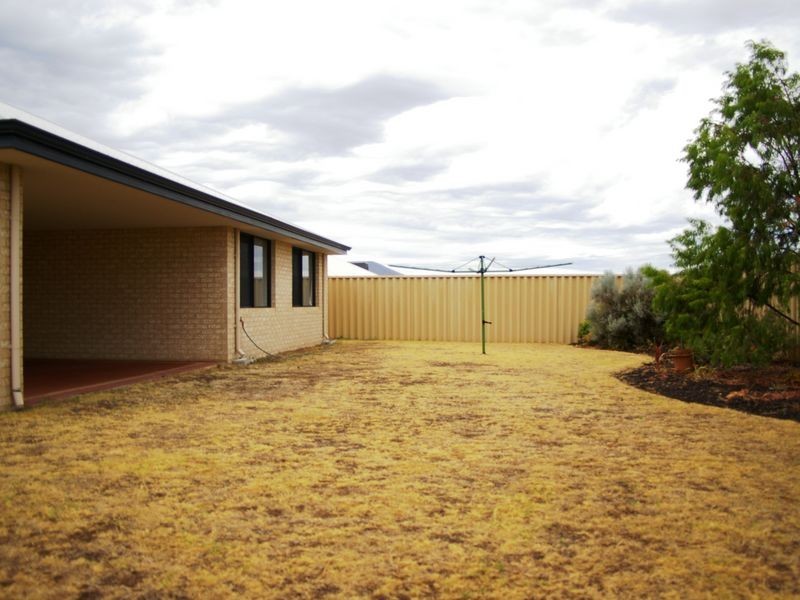 47 Walton Approach, Dalyellup WA 6230