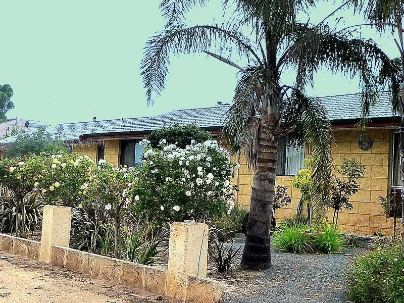 11 Florence Avenue, Narrogin WA 6312