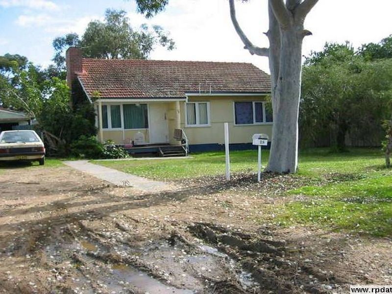 28 Yorla Road, Carey Park WA 6230