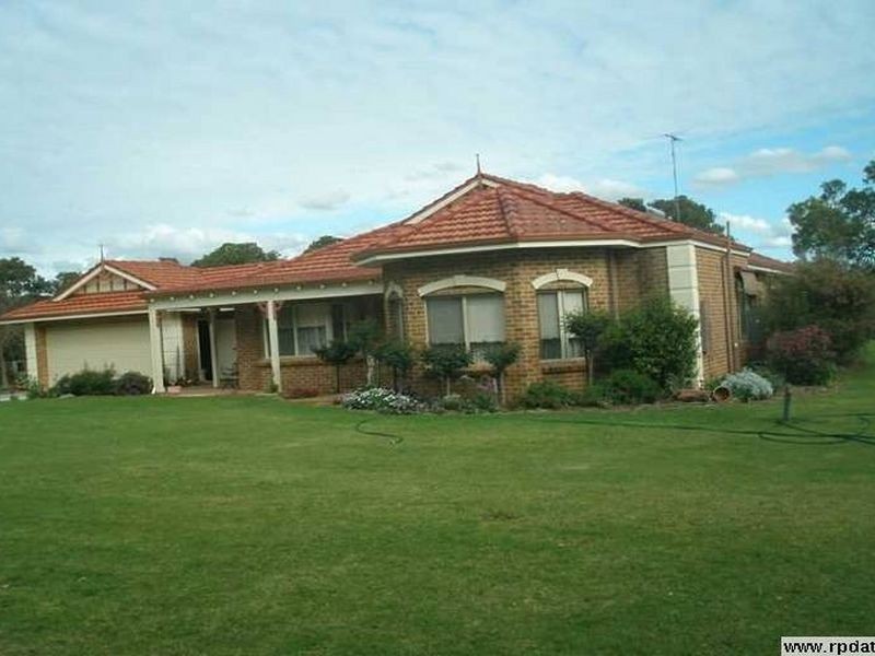 89 Thompson Road, Cookernup WA 6220