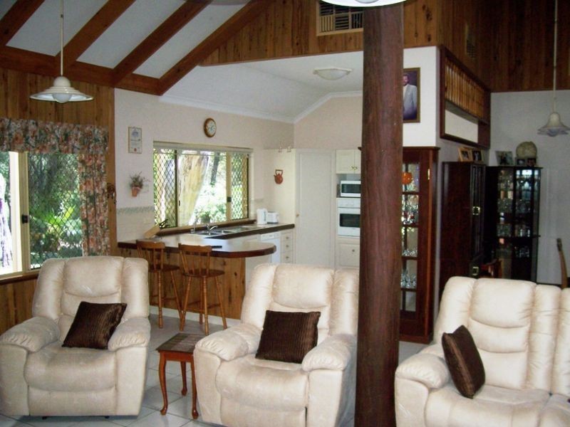 2 Longshore Place, Leschenault WA 6233