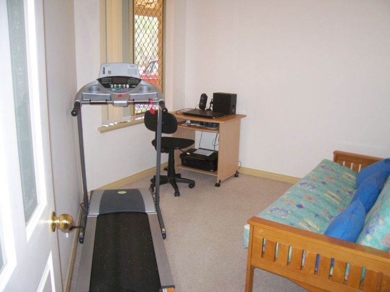 2 Longshore Place, Leschenault WA 6233