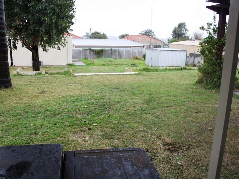 33 Latour Street, Australind WA 6233