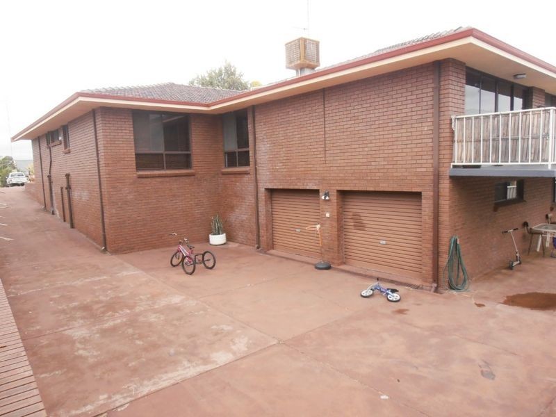 44 Eagle Crescent, Eaton WA 6232
