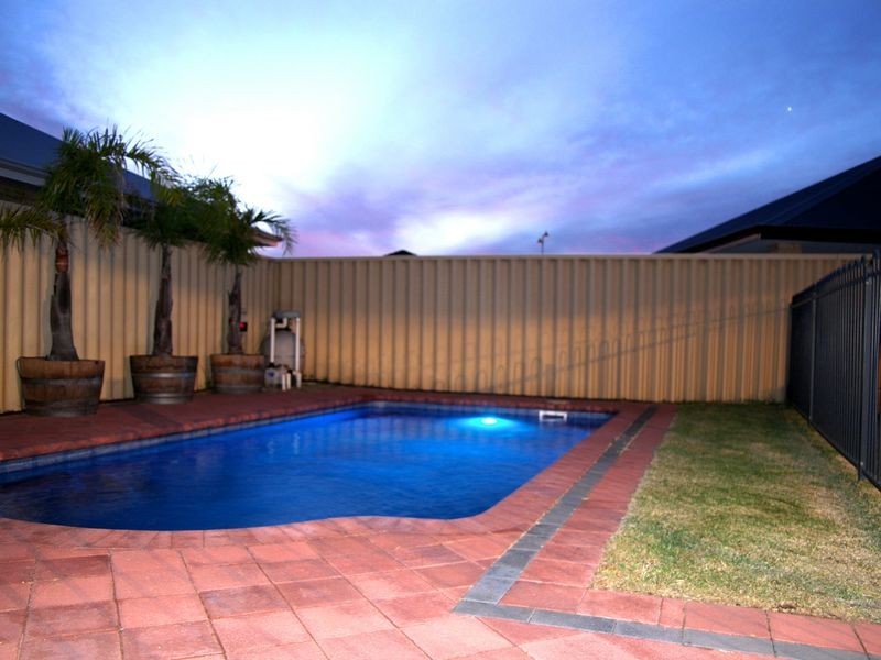 59 Swan Avenue, Eaton WA 6232